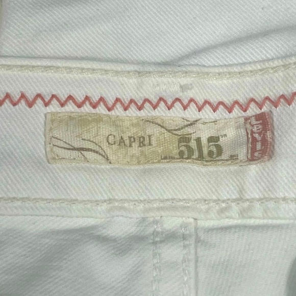 Levi’s 515 Women's Capris Denim Jeans Size 6 - Picture 3 of 9